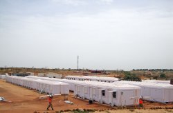 Работнически кабини за златна мина в Сенегал